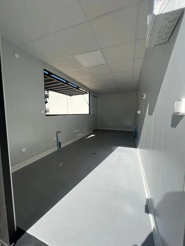 CONTENEUR BAR/CAFÉ DE 6 MÈTRES