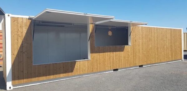 CONTENEURS-BAR EN BOIS DE 40 PIEDS